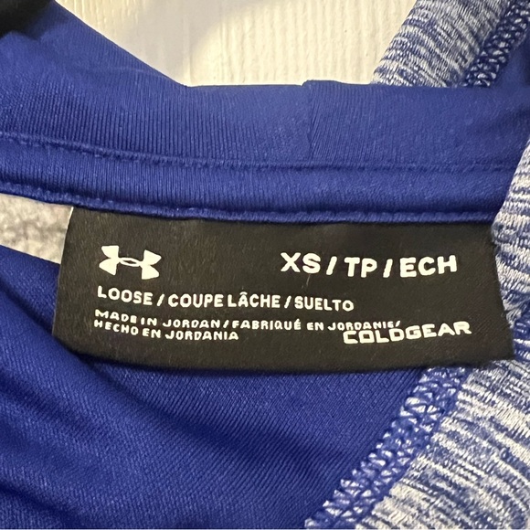 Under Armour Sweater with Hood - Picture 3 of 3